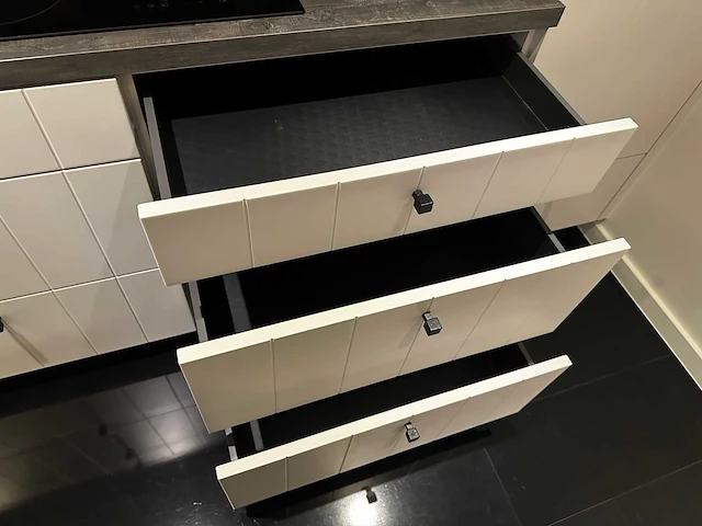 Maatwerk - showroomkeuken - afbeelding 43 van  55