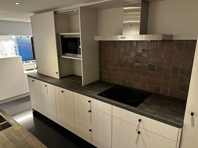 Maatwerk - showroomkeuken - afbeelding 55 van  55