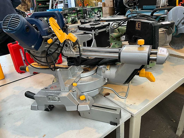Macallister msms255dbl afkortcirkelzaagmachine - afbeelding 2 van  7