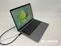 Macbook air 13.3", core(tm) i5 8th gen, 16 gb ram, 256 gb nvme (ssd) laptop - afbeelding 2 van  6