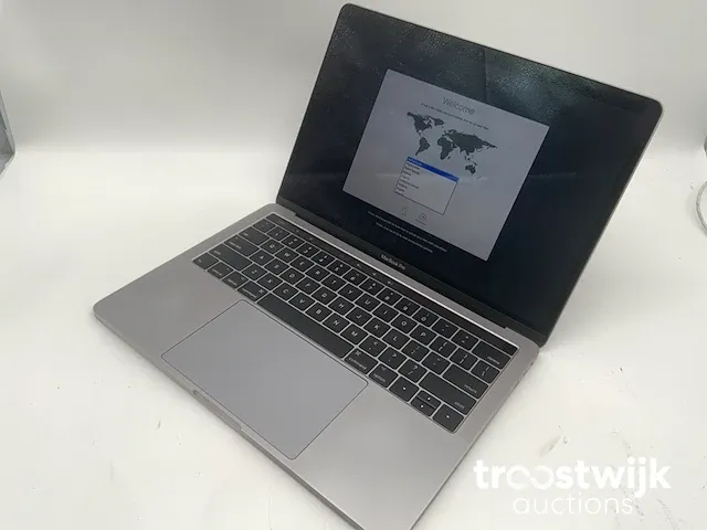 Macbook air 13.3”, core(tm) i7 7th gen, 16 gb ram, 256 gb ssd laptop - afbeelding 3 van  9