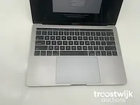 Macbook air 13.3”, core(tm) i7 7th gen, 16 gb ram, 256 gb ssd laptop - afbeelding 4 van  9