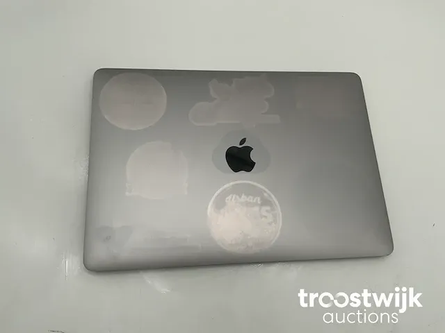 Macbook air 13.3”, core(tm) i7 7th gen, 16 gb ram, 256 gb ssd laptop - afbeelding 5 van  9