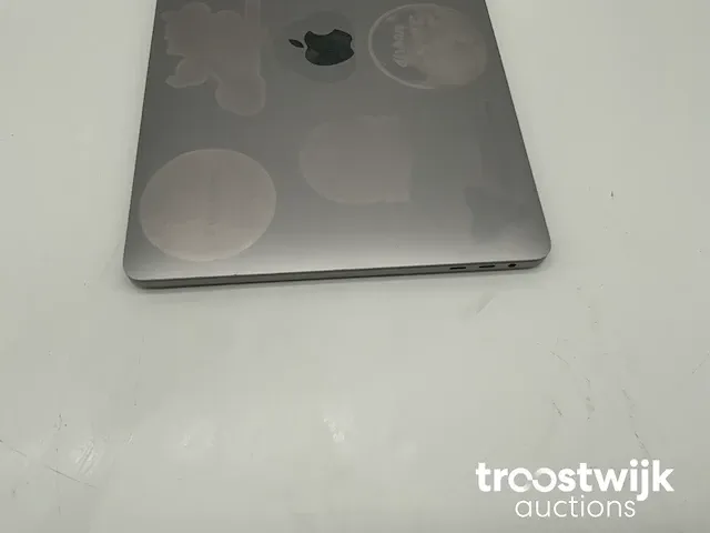 Macbook air 13.3”, core(tm) i7 7th gen, 16 gb ram, 256 gb ssd laptop - afbeelding 7 van  9