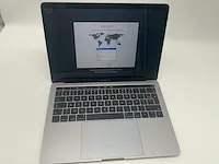Macbook air 13.3", core(tm) i7 7th gen, 16 gb ram, 256 gb ssd laptop - afbeelding 1 van  9