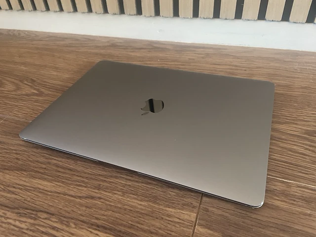 Macbook air, apple, a1932 (retina, 13-inch, 2018), space grey - afbeelding 7 van  10