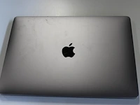 Macbook air apple m1 chip mac os sequoia 15.6.1 geheugen 16 gb 256 gb harde schijf. let op scherm kapot, ... - afbeelding 3 van  3