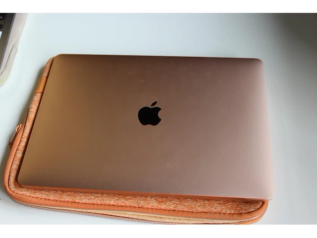 Macbook air apple m1 chip mac os sequoia 15.6.1 geheugen 16 gb 256 gb harde schijf. - afbeelding 3 van  3