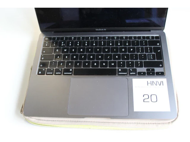 Macbook air apple m1 chip mac os sequoia 15.6.1 geheugen 16 gb 256 gb harde schijf. - afbeelding 2 van  3