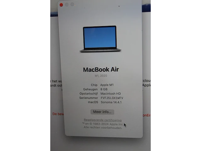 Macbook air apple m1met 8gb intern geheugen, besturing macos sonoma 14.4.1 en 250gb harde schijf. bouwjaar ... - afbeelding 2 van  4