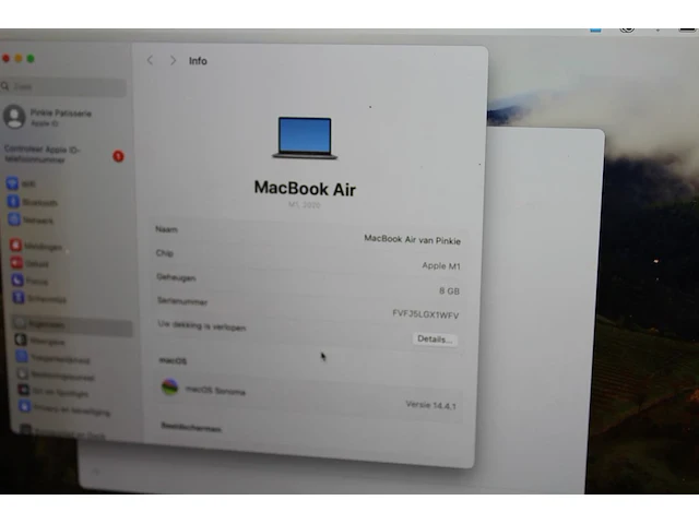 Macbook air apple m1met 8gb intern geheugen, besturing macos sonoma 14.4.1 en 250gb harde schijf. bouwjaar ... - afbeelding 3 van  4