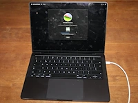 Macbook appple m3pro 14 inch november 2023. memory 18gb. macos somona. 512 gb harde schijf