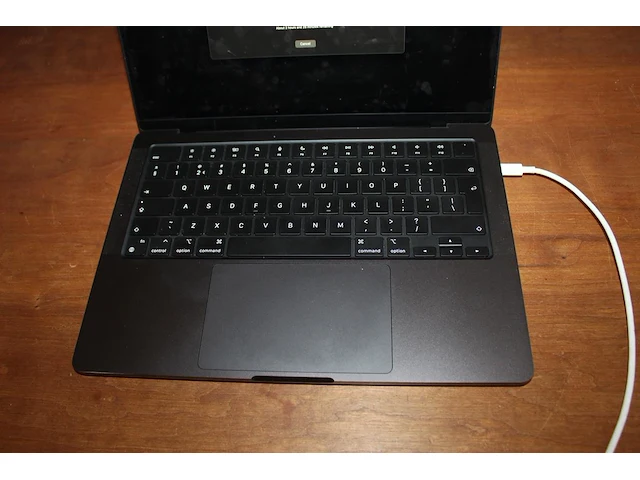 Macbook appple m3pro 14 inch november 2023. memory 18gb. macos somona. 512 gb harde schijf - afbeelding 3 van  4