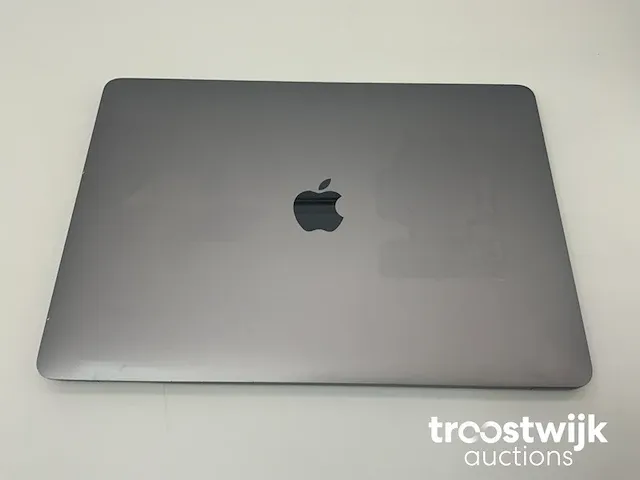 Macbook pro 13.3”, core(tm) i7 7th gen, 16 gb ram, 256 gb nvme (ssd) laptop - afbeelding 6 van  8