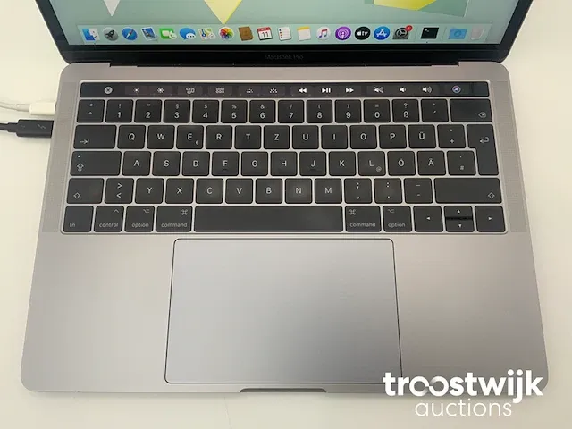 Macbook pro 13.3”, core(tm) i7 7th gen, 16 gb ram, 256 gb nvme (ssd) laptop - afbeelding 4 van  7