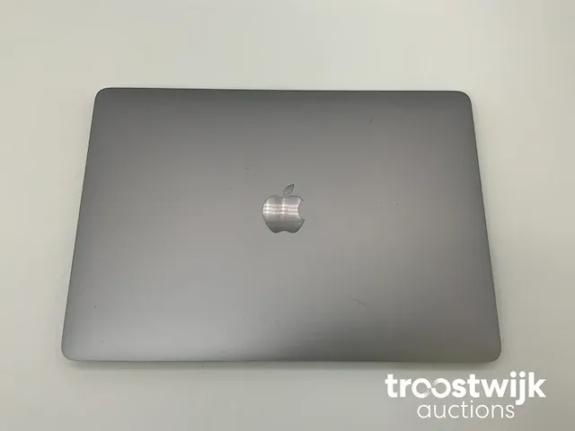Macbook pro 13.3”, core(tm) i7 7th gen, 16 gb ram, 256 gb nvme (ssd) laptop - afbeelding 6 van  7