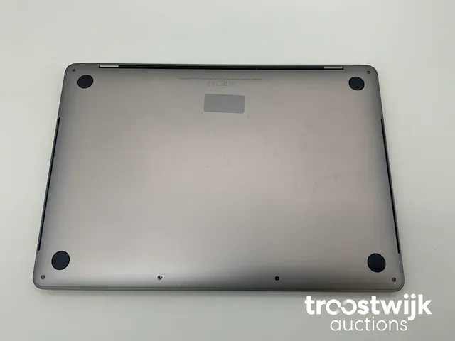 Macbook pro 13.3”, core(tm) i7 7th gen, 16 gb ram, 256 gb nvme (ssd) laptop - afbeelding 7 van  7
