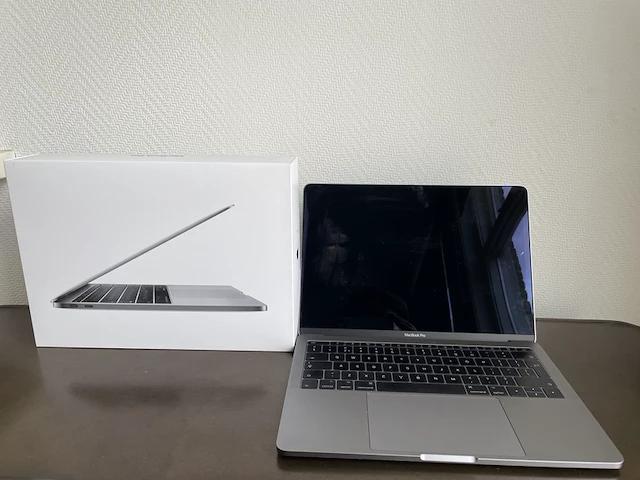 Macbook pro, apple , a1708 space grey , 2017 - afbeelding 4 van  11