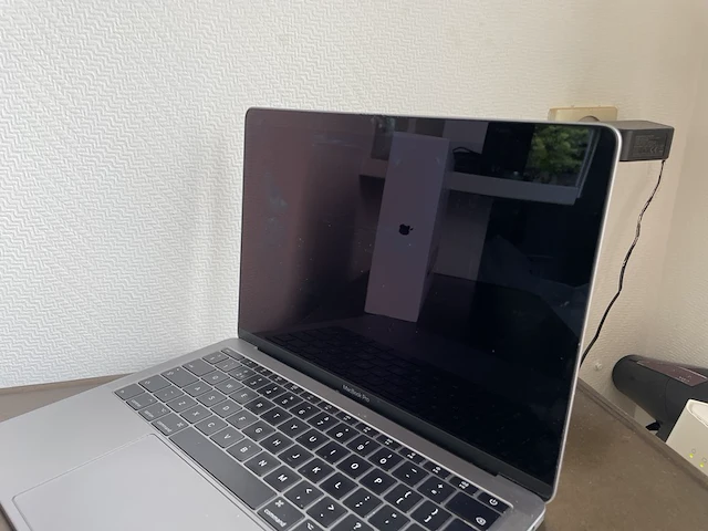 Macbook pro, apple , a1708 space grey , 2017 - afbeelding 8 van  11