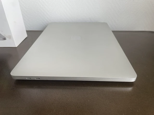 Macbook pro, apple, a2338 - m1 - 13-inch - silver, 2020 - afbeelding 5 van  14