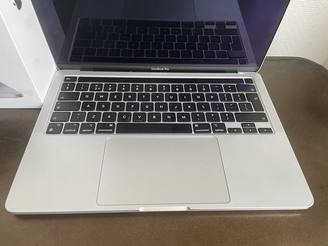 Macbook pro, apple, a2338 - m1 - 13-inch - silver, 2020 - afbeelding 7 van  14