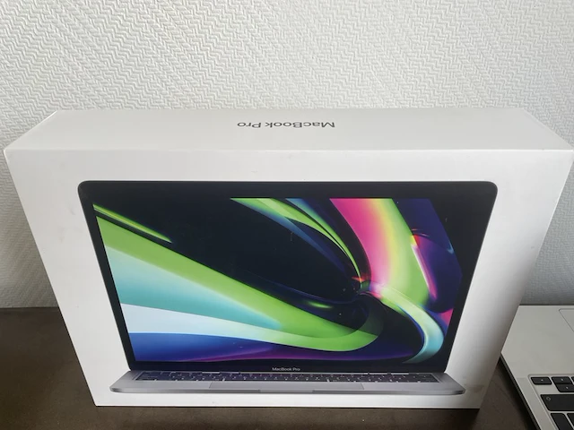 Macbook pro, apple, a2338 - m1 - 13-inch - silver, 2020 - afbeelding 12 van  14