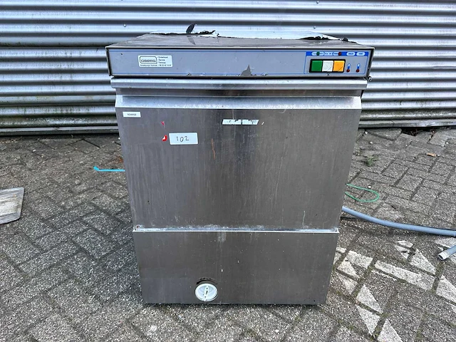 Mach 100 - korvenvaatwasmachine - afbeelding 1 van  3
