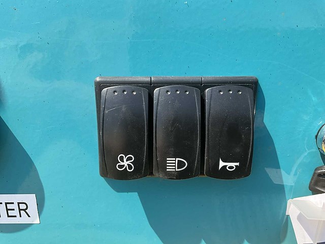 Mach pro mp-s330 minilader / schranklader op rupsen - afbeelding 11 van  22