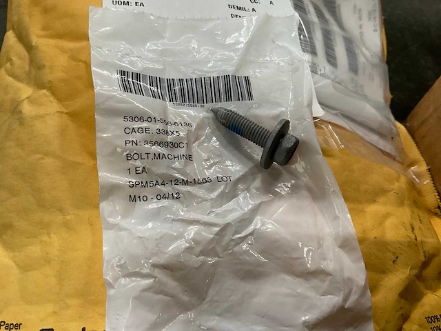 Machine bolt (71x) - afbeelding 1 van  3