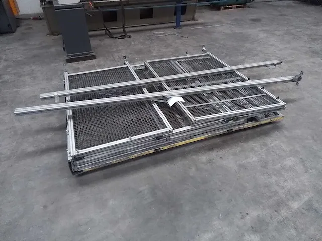 Machine hekwerk - afbeelding 1 van  4
