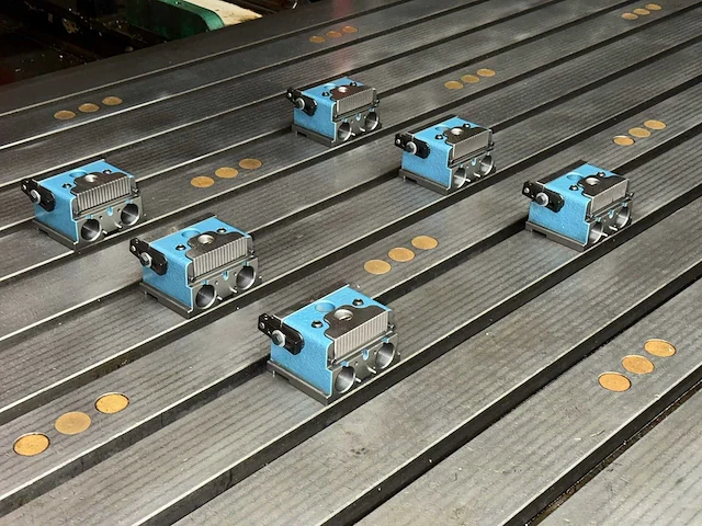 Machine klem systeem modulair (3x) 95 mm - afbeelding 1 van  8