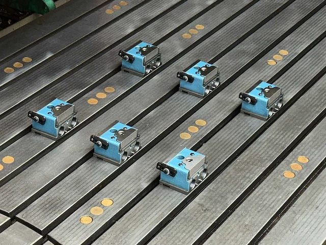 Machine klem systeem modulair (3x) 95 mm - afbeelding 1 van  8