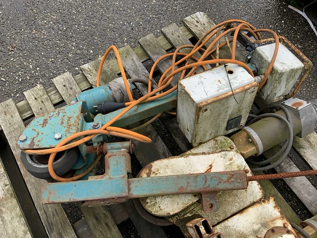 Machine onderdeel (8x) - afbeelding 4 van  7