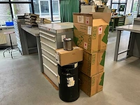 Machine onderdelen (passend bij kavel 8) - afbeelding 1 van  13