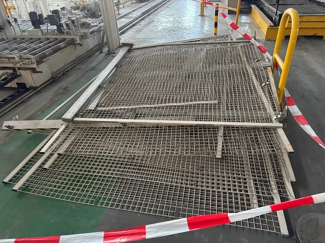 Machine veiligheids hekwerk met deuren (61,80 mtr) - afbeelding 3 van  22