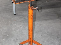Machineknecht. - afbeelding 2 van  2