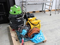 Machines met defect w.o. blowers, waterstofzuiger en dompelpomp op pallet. - afbeelding 2 van  3