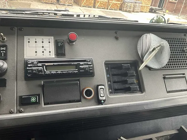 Mack cs 300p vrachtwagen met oplegger - afbeelding 9 van  60