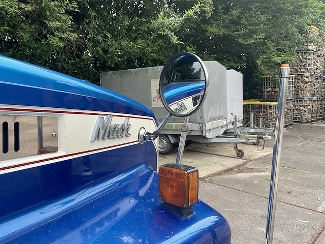 Mack cs 300p vrachtwagen met oplegger - afbeelding 56 van  60