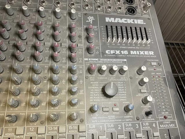 Mackie cfx16 mixing console - afbeelding 4 van  4