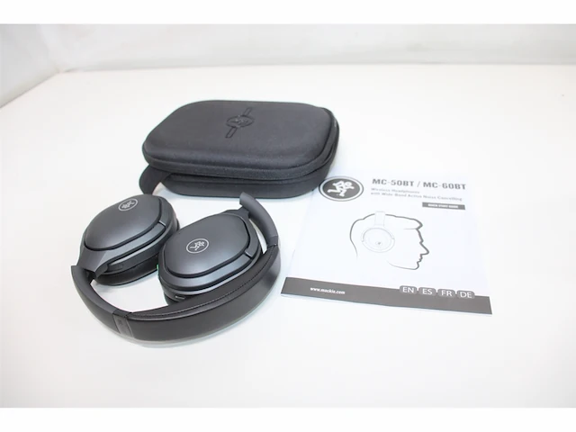 Mackie mc50bt bluetooth hoofdtelefoon met ruisonderdrukking zwart - afbeelding 2 van  2