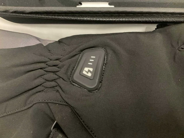 Macna unite 2.0 rtx oplaadbare verwarmde handschoenen maat xl - afbeelding 2 van  6