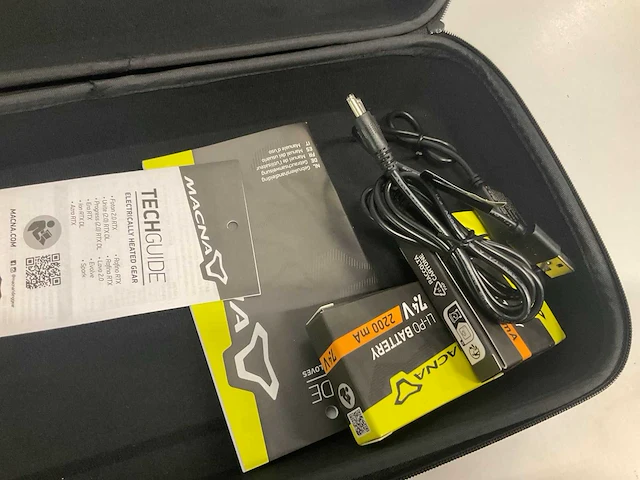 Macna unite 2.0 rtx verwarmde handschoenen maat s - afbeelding 3 van  4