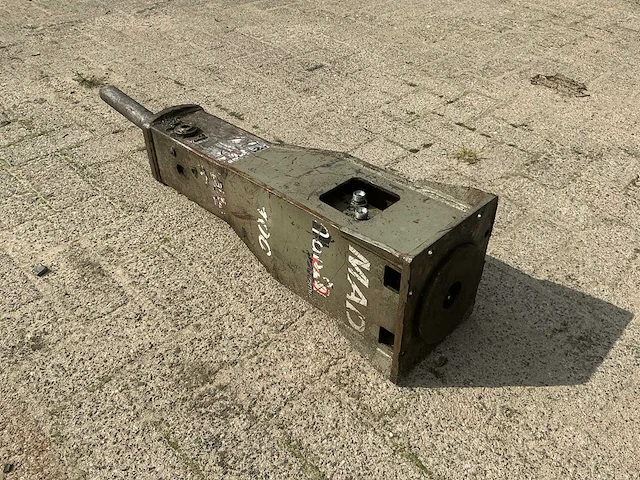 Mad - 100 - afbeelding 1 van  7
