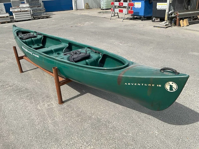 Mad river canoe adventure 16 kano - afbeelding 1 van  15