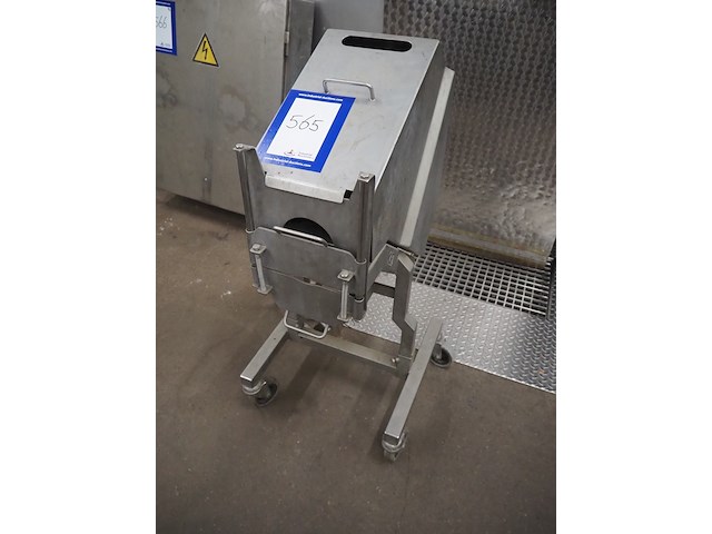 Mado - afbeelding 1 van  9