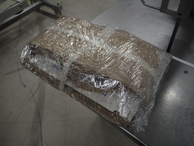 Mado - afbeelding 2 van  13