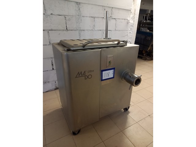 Mado - afbeelding 1 van  9