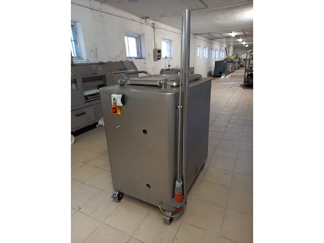 Mado - afbeelding 2 van  9