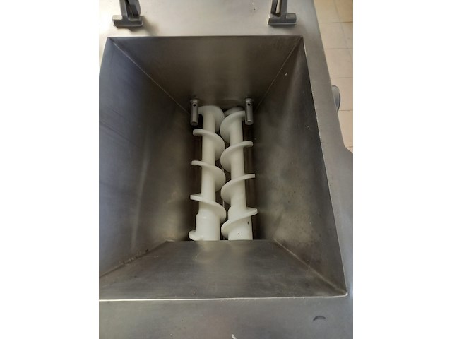 Mado - afbeelding 5 van  9